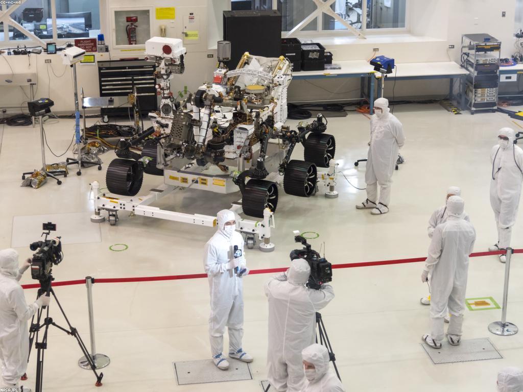 ការអភិវឌ្ឍន៍នៃការបញ្ជូនព័ត៌មានស្លតថ្មីៗ